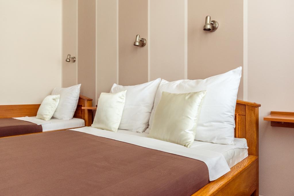 B&B Posejdon Sremska Mitrovica Exterior photo